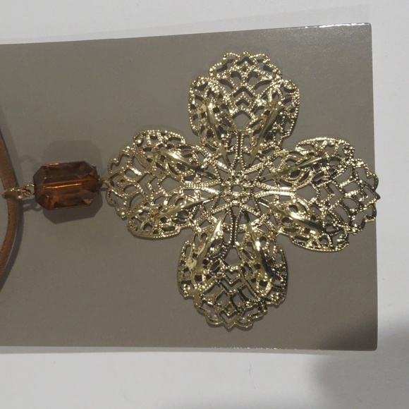 Brown Cord Gold color Floral Shape Beaded Pendant Necklace - Women's Jewelry - Picture 6 of 7